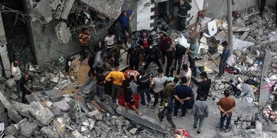 11 شهيدا فلسطينيا بينهم أطفال من عائلة واحدة بقصف الاحتلال الإسرائيلي لمنزل شرق خان يونس - تكنو بلس